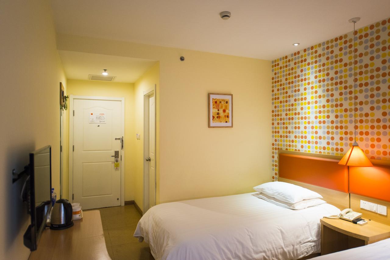Home Inn Shanghai Railway Station North Square Екстериор снимка